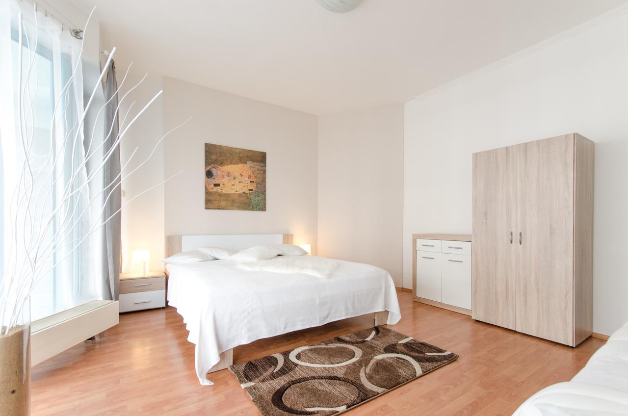 Terrace Hotel Praga Zewnętrze zdjęcie