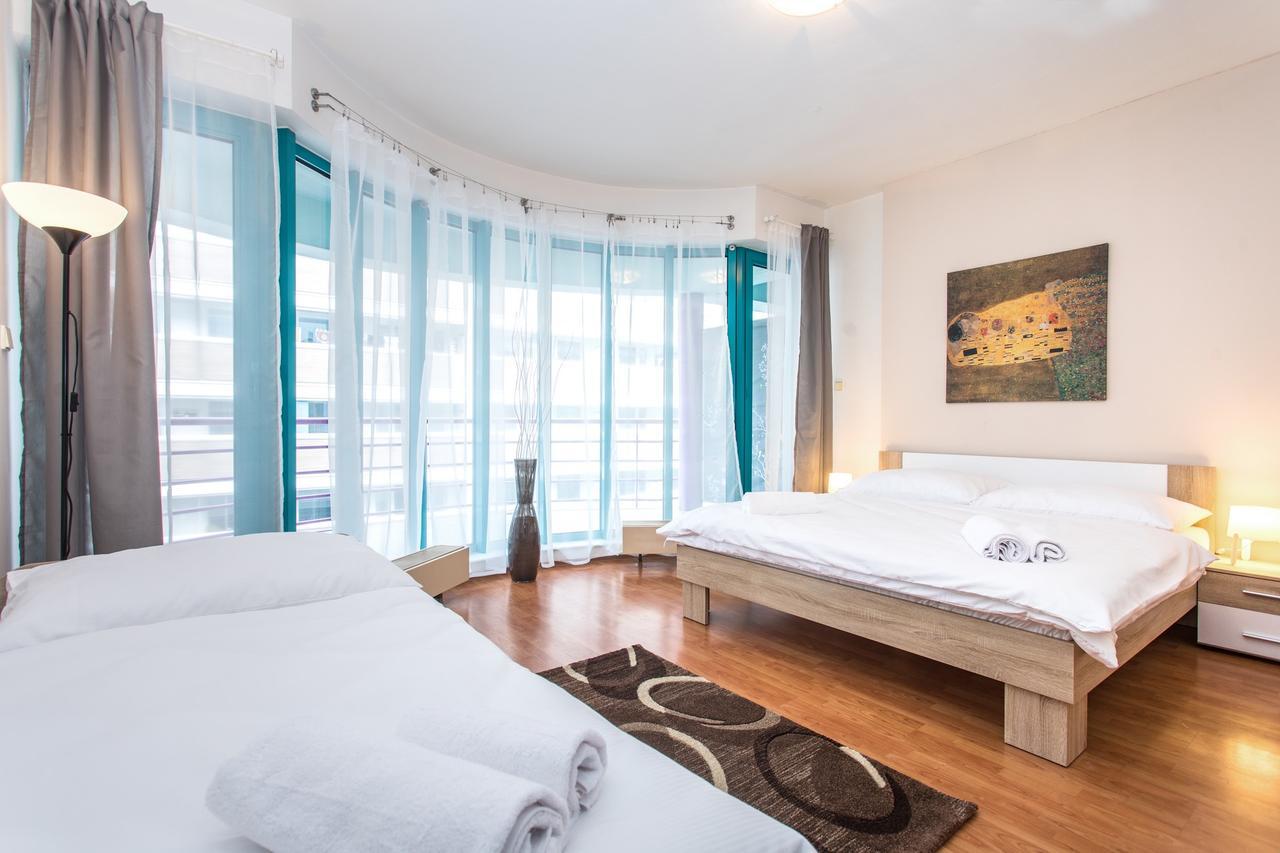 Terrace Hotel Praga Zewnętrze zdjęcie
